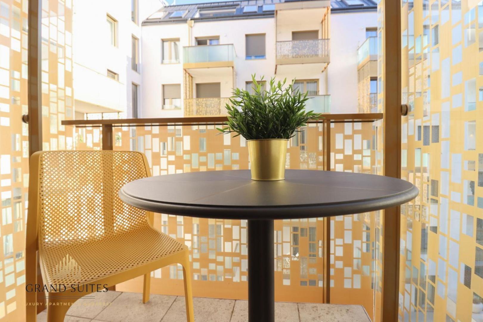 Grand Suites Central Budapest Exterior photo